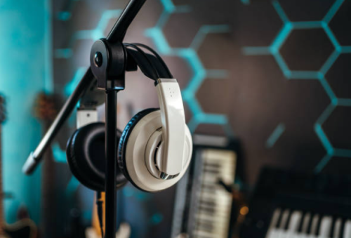 The Impact of Streaming Platforms on the Careers of Independent Artists